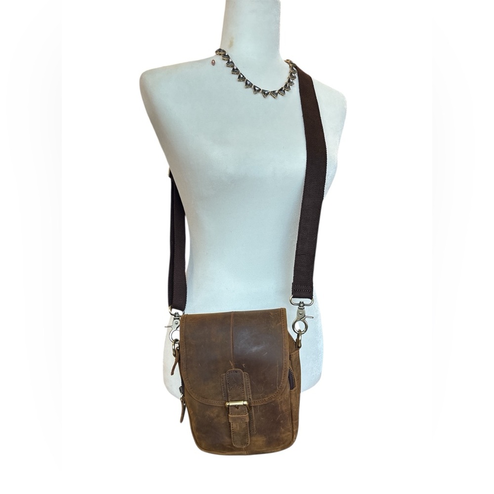 Unisex Genuine distressed Leather satchel Crossbody Adjustable Waist Pack